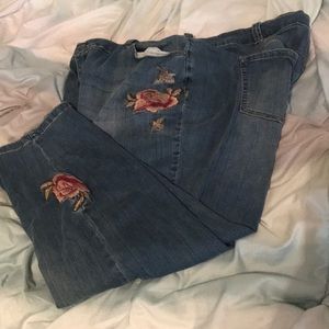 Venezia jeans with rose detail